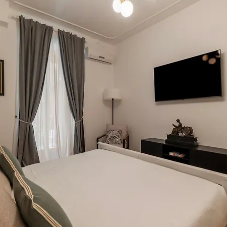 Apartamento Toscana 2bis - Fromhometorome Roma