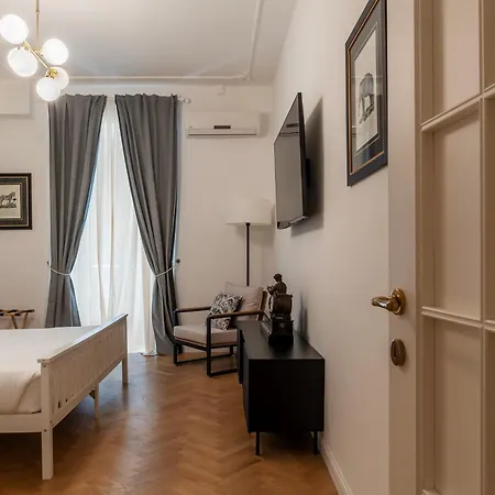 Toscana 2bis - Fromhometorome Apartamento *